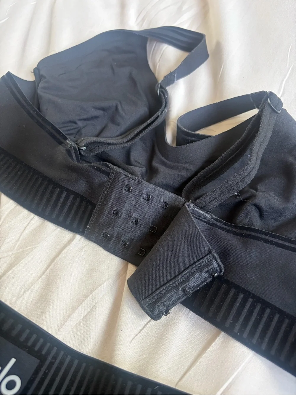 Alo Black Sports Bra & Leggings Set